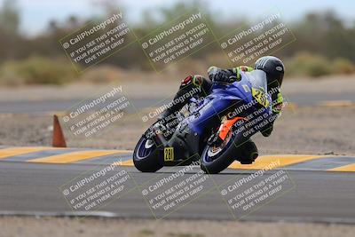 media/Sep-10-2022-SoCal Trackdays (Sat) [[a5bf35bb4a]]/Turn 2 (1pm)/